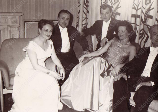 v.l.n.r. Lucy Tilly, Ettore Babini, E. Lutzo, Mimi Aarden, 1956