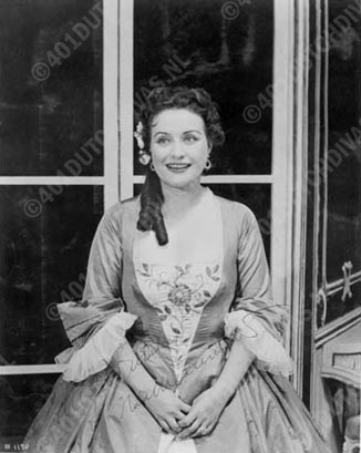 Nan Merriman als Dorabella in Mozart's Cosi fan tutte Nan Merriman als Dorabella in Mozart's Cosi fan tutte