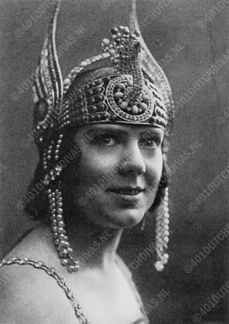 Emma Luart, sopraan Emma Luart, sopraan