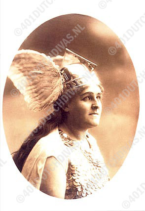 Liesbeth Poolman-Meissner als Brünnhilde, 1915 Liesbeth Poolman-Meissner als Brünnhilde, 1915