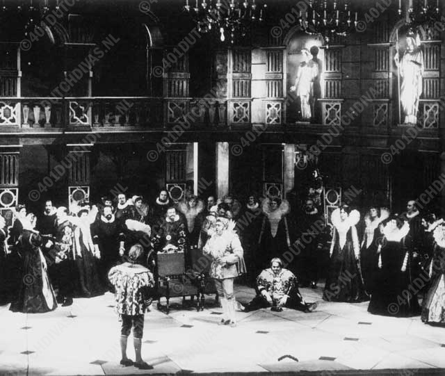 Anton als de Hertog van Mantua in Verdi's opera Rigoletto, Amsterdam, 1972